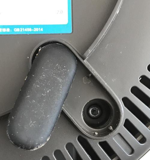 如何维修电磁炉把手（全面解析电磁炉把手维修方法）