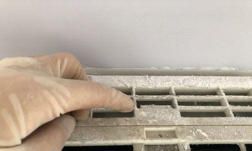 如何自己清洗壁挂空调（简单实用的清洗方法）