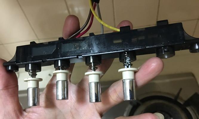 威能油烟机清洗方法，让厨房重获清新（有效清除油烟残留）