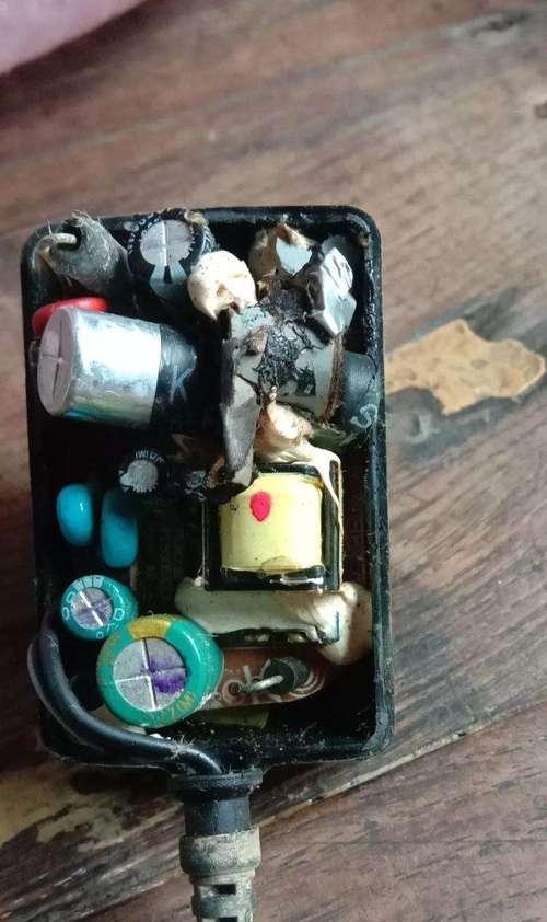 如何解决冰箱保护器一直叫的问题（找出问题根源）