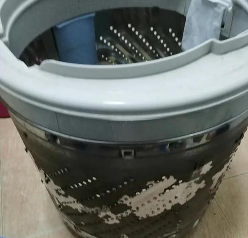 如何正确清洗洗衣机（简单有效的洗衣机清洁方法）