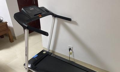 如何应对以跑步机跑步很重的问题（解决方法与实践技巧）