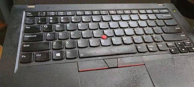 电脑显示器脏污如何清洁？