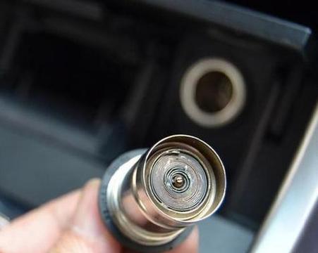 金属点烟充电器使用方法视频教程在哪里？