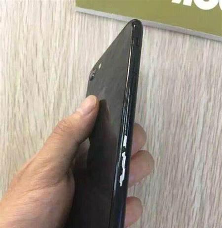 手机摄像头掉漆如何处理？有无简单修复方法？